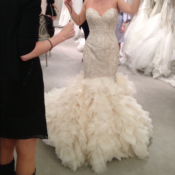 Danielle Caprese Bridal Gown - Picture 4 of 8